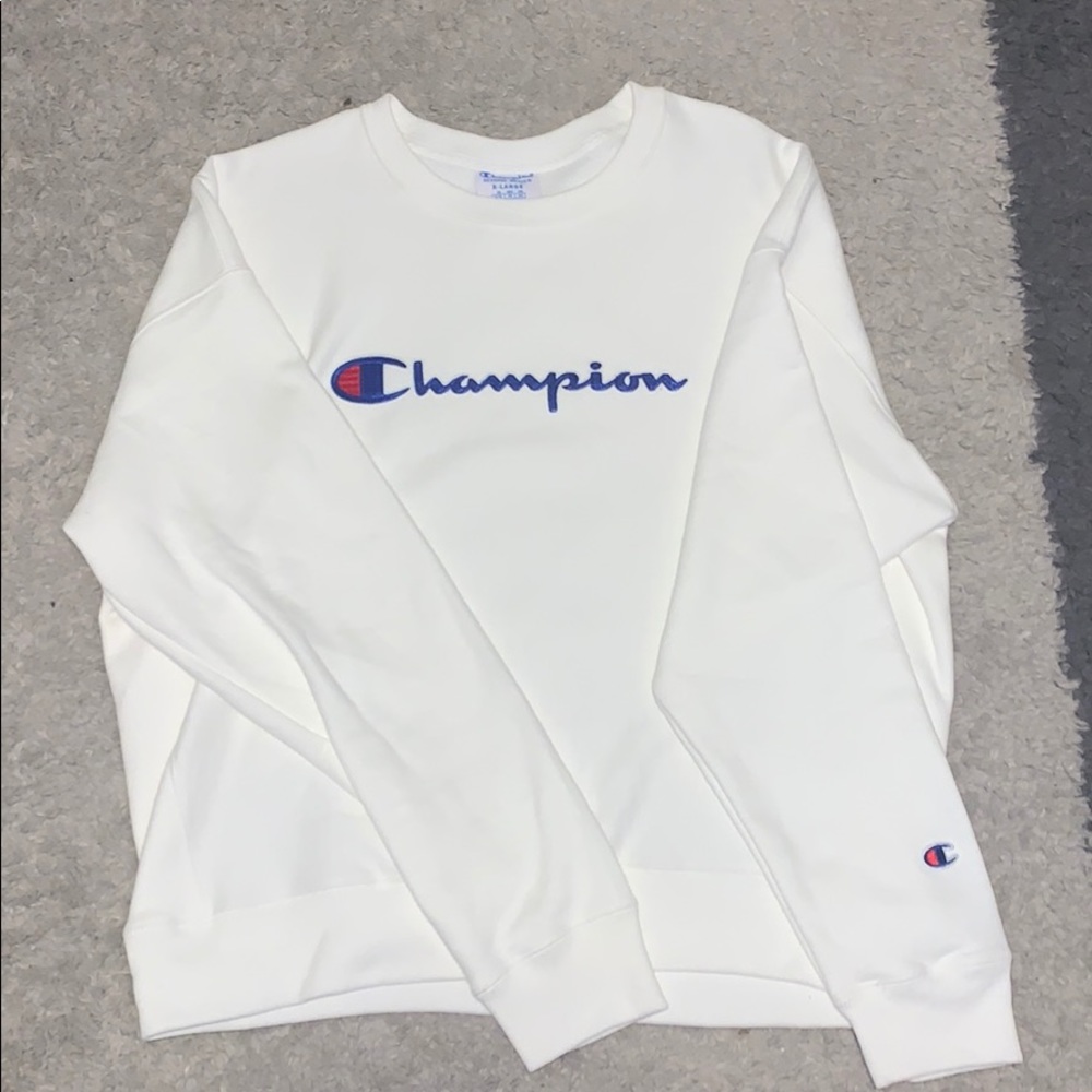 White champion crewneck with blue embroidery